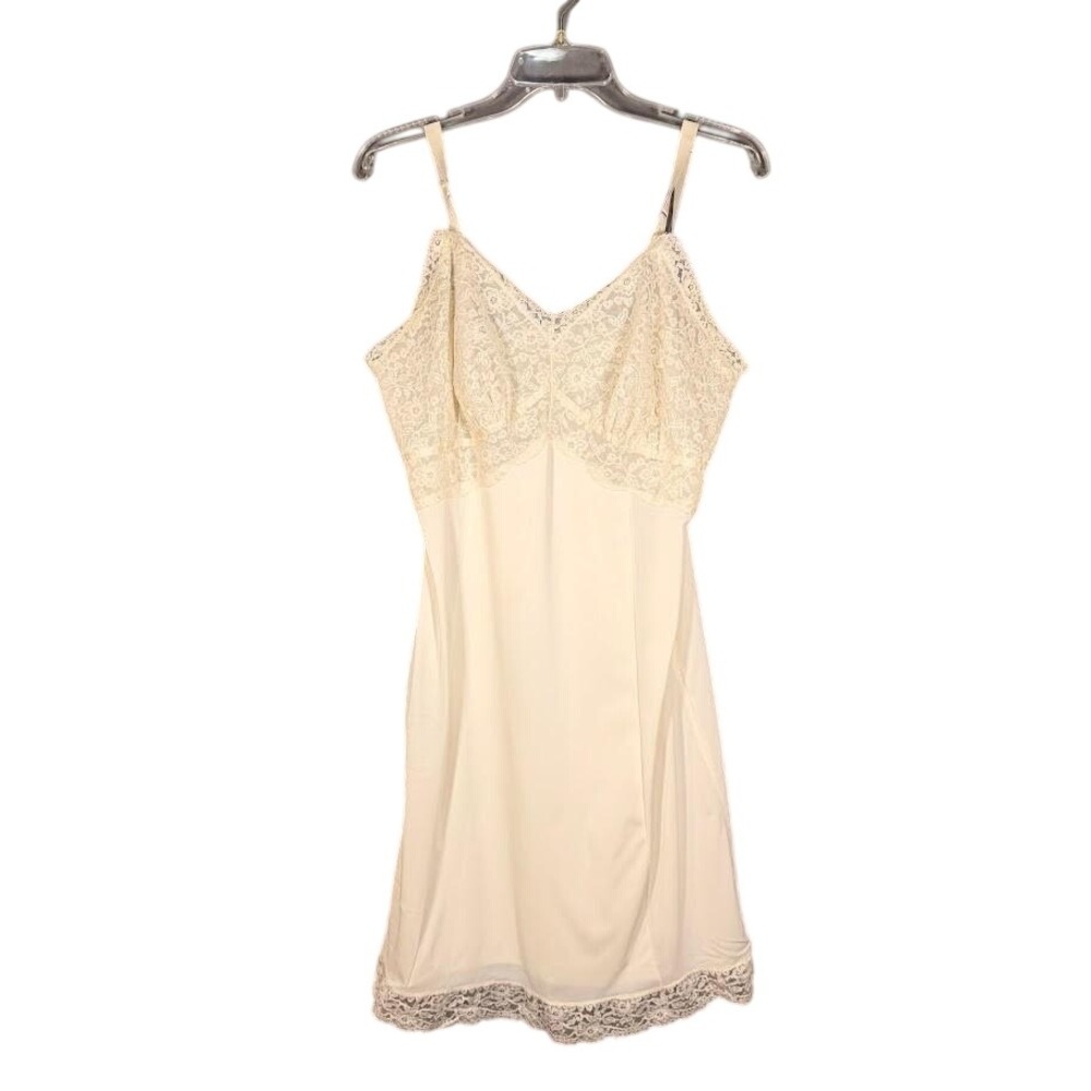 Vintage Penneys Ivory Lace Full Slip Dress Cream Size 38 M Nightie Wedding Lacey